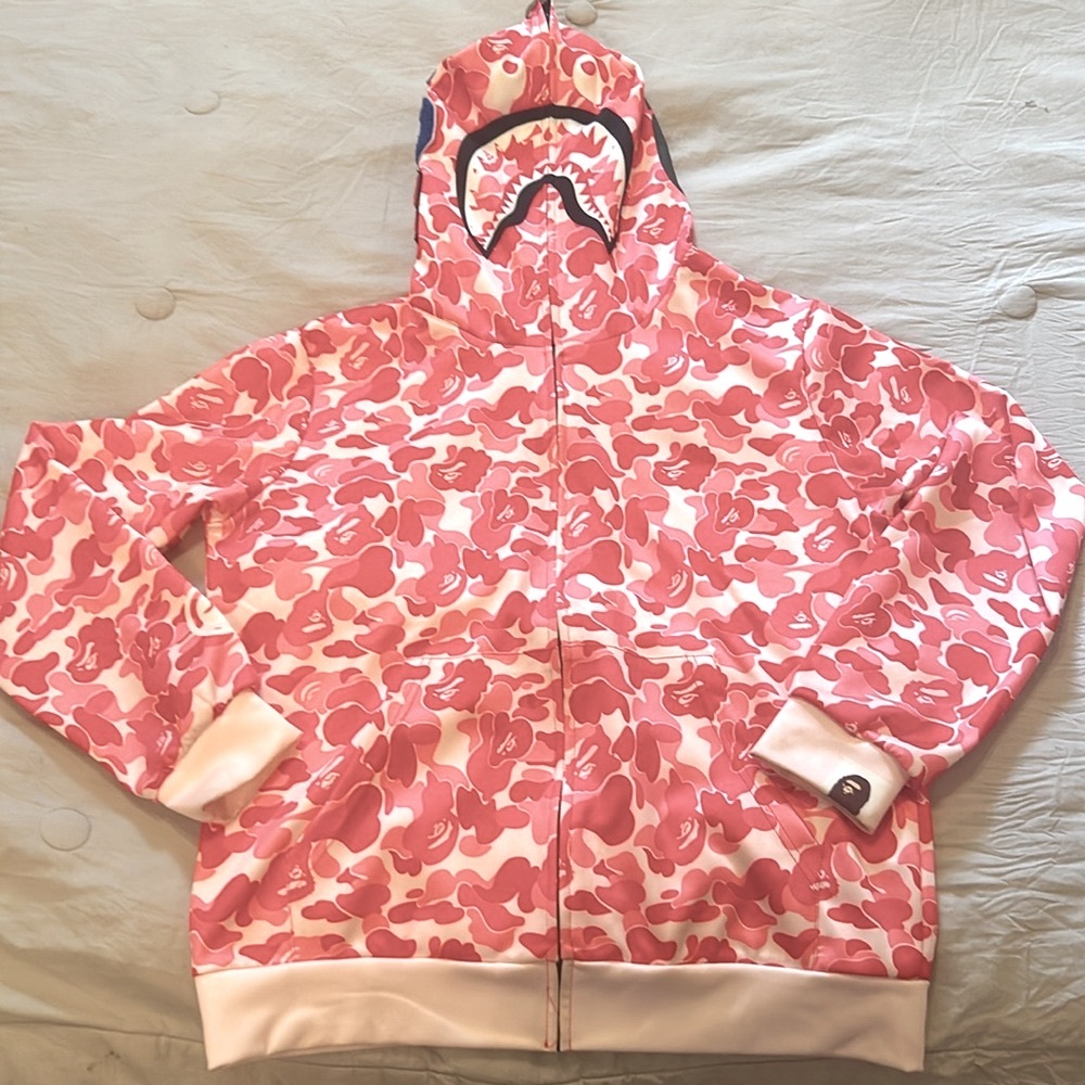 BAPE ABC Camo Shark Full Zip Hoodie
Pink